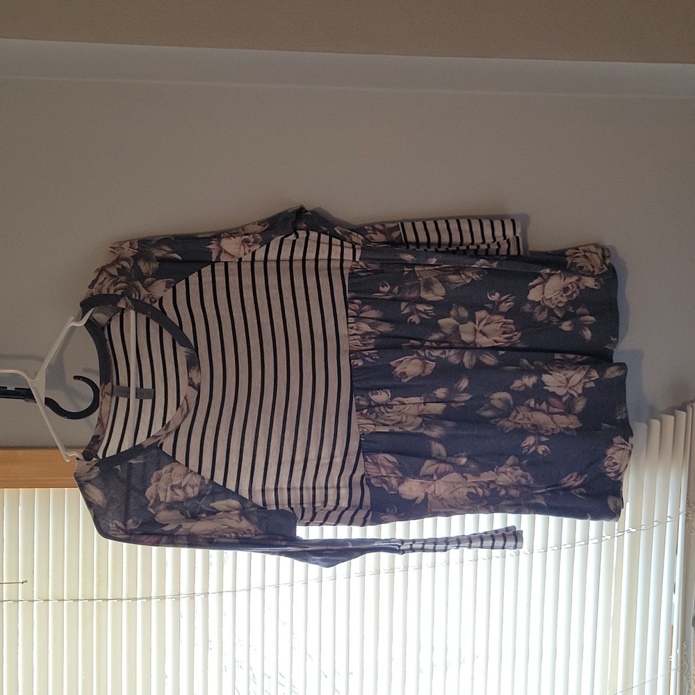 Long sleeved flowy blouse